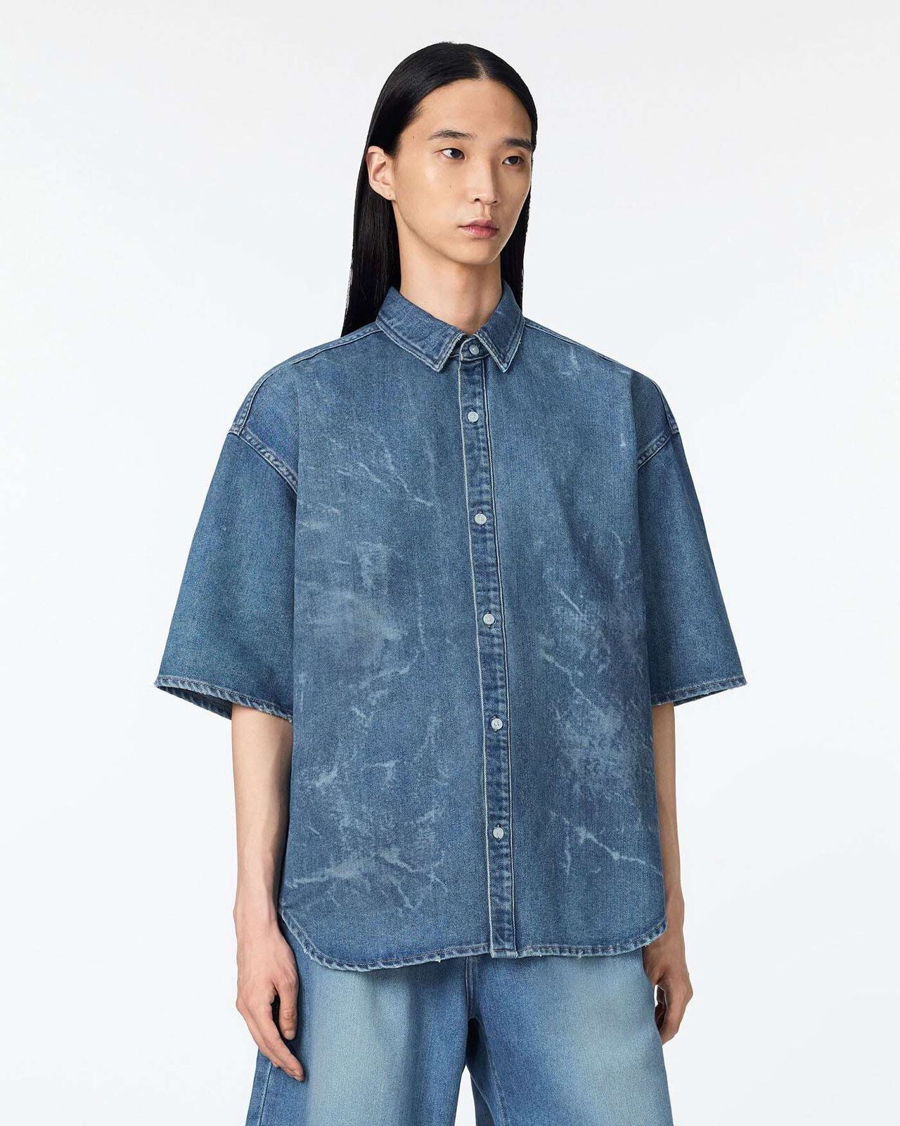MEN | Light Oversized S/S Shirt 9oz Medium Indigo,MEDIUM INDIGO, large image number 1